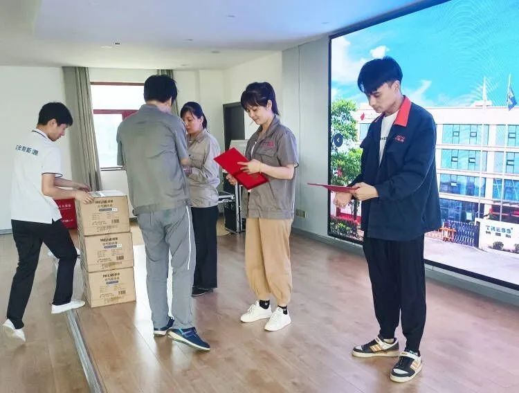 七月员工大会┃促生产 保质量 抓清静-鸿运国际